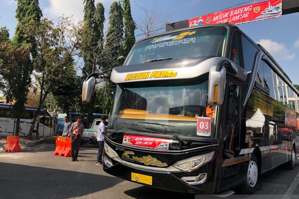 Sekitar 2.000 pemudik diberangkatkan ke Jakarta