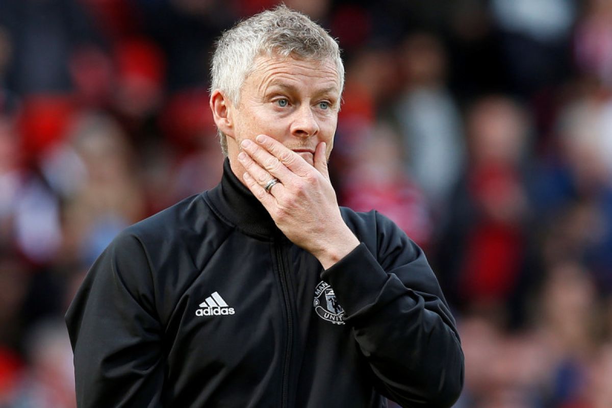 Paul Parker: Jangan pecat Solskjaer