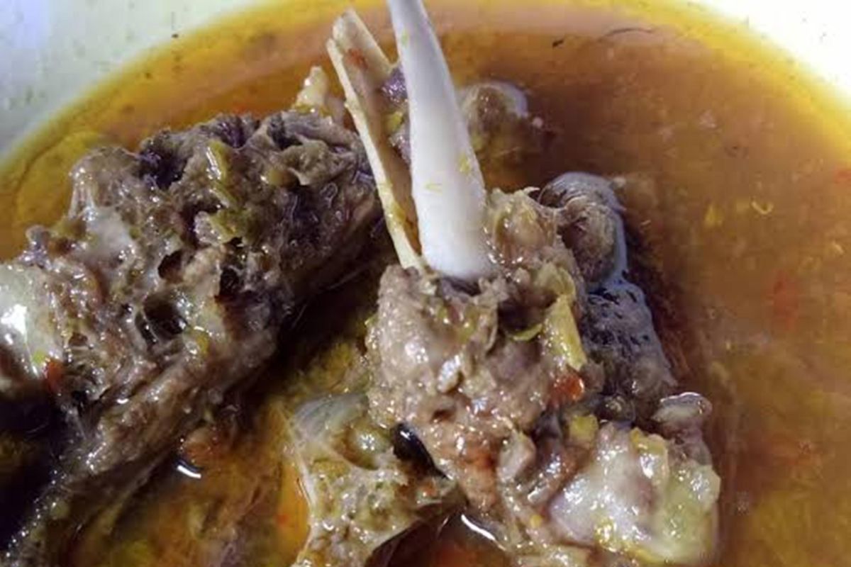 Makan behidang gulai talang warisan leluhur warga Mersam, Jambi