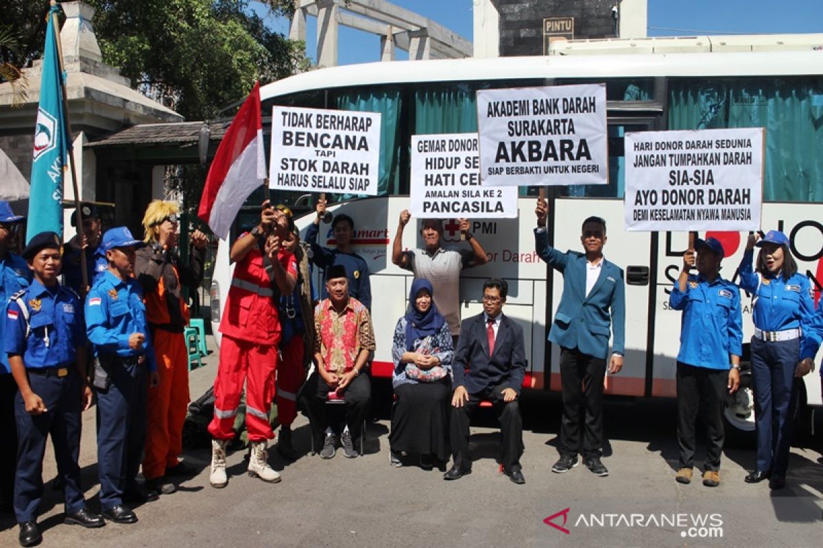 Stok menipis, PMI Surakarta ajak masyarakat aktif donor darah