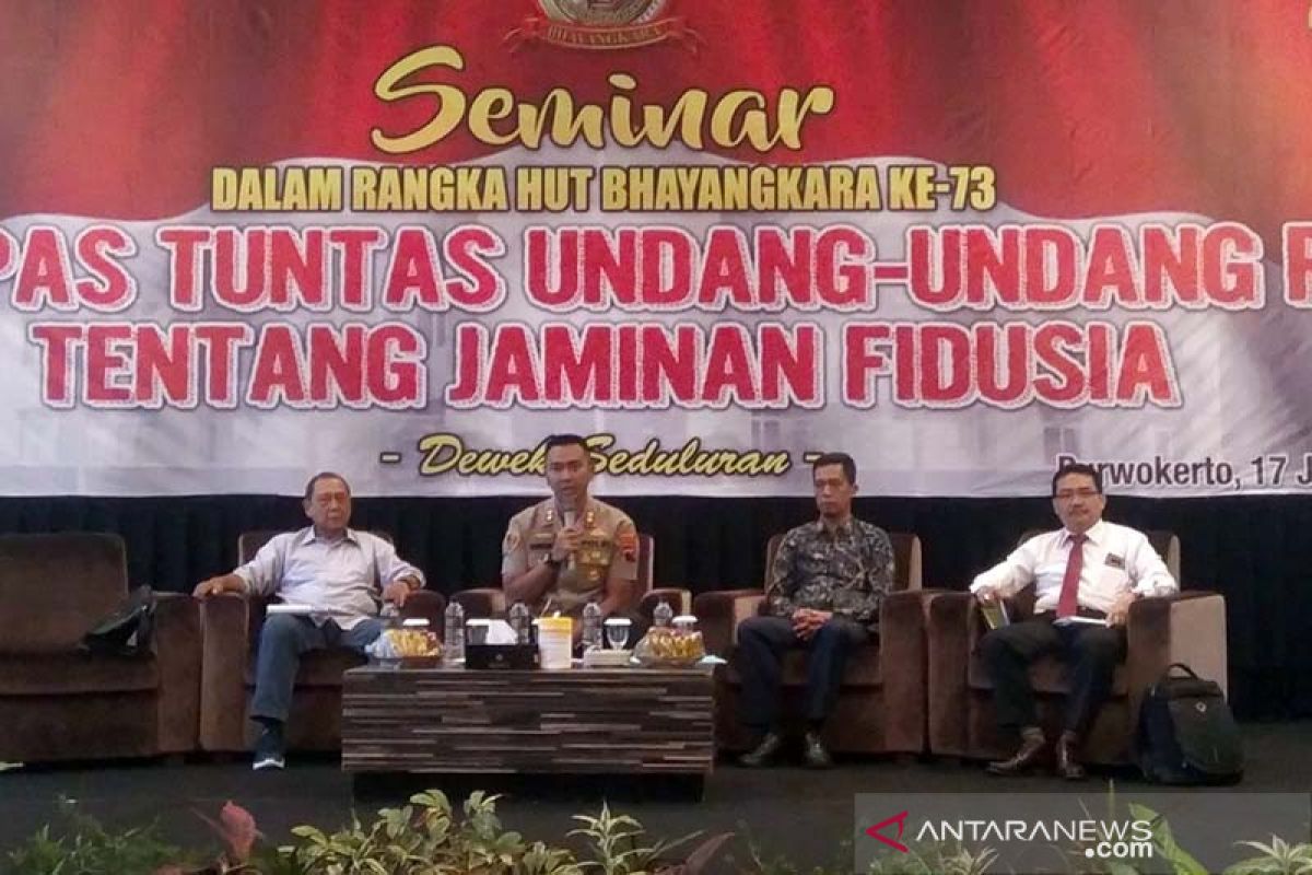 Minimalisasi permasalahan hukum, Polres Banyumas sosialisasikan UU Jaminan Fidusia