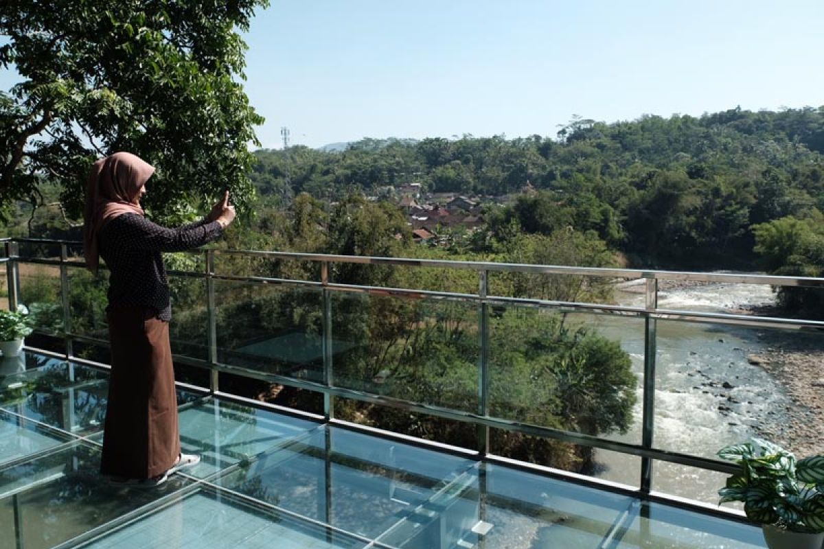 Taman Kyai Langgeng buka wahana baru "Jurang Koco Gunung Mujil"