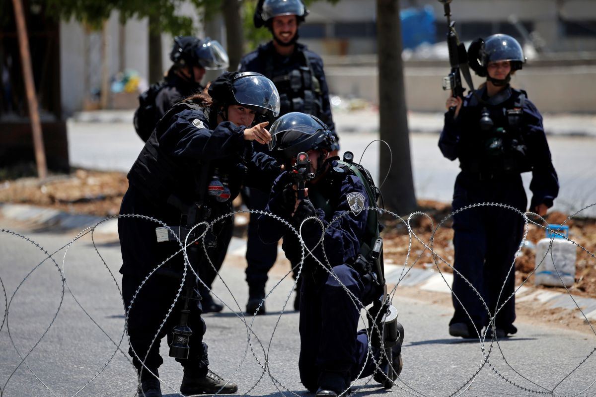 Israel hancurkan monumen pemuda Palestina yang tewas