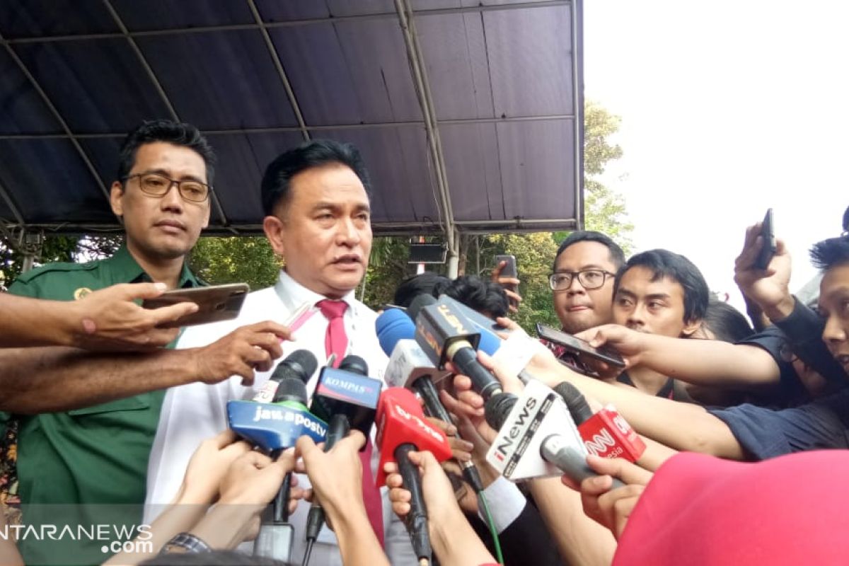 Yusril: Tanpa kehadiran Prabowo-Sandi penetapan presiden terpilih tetap sah