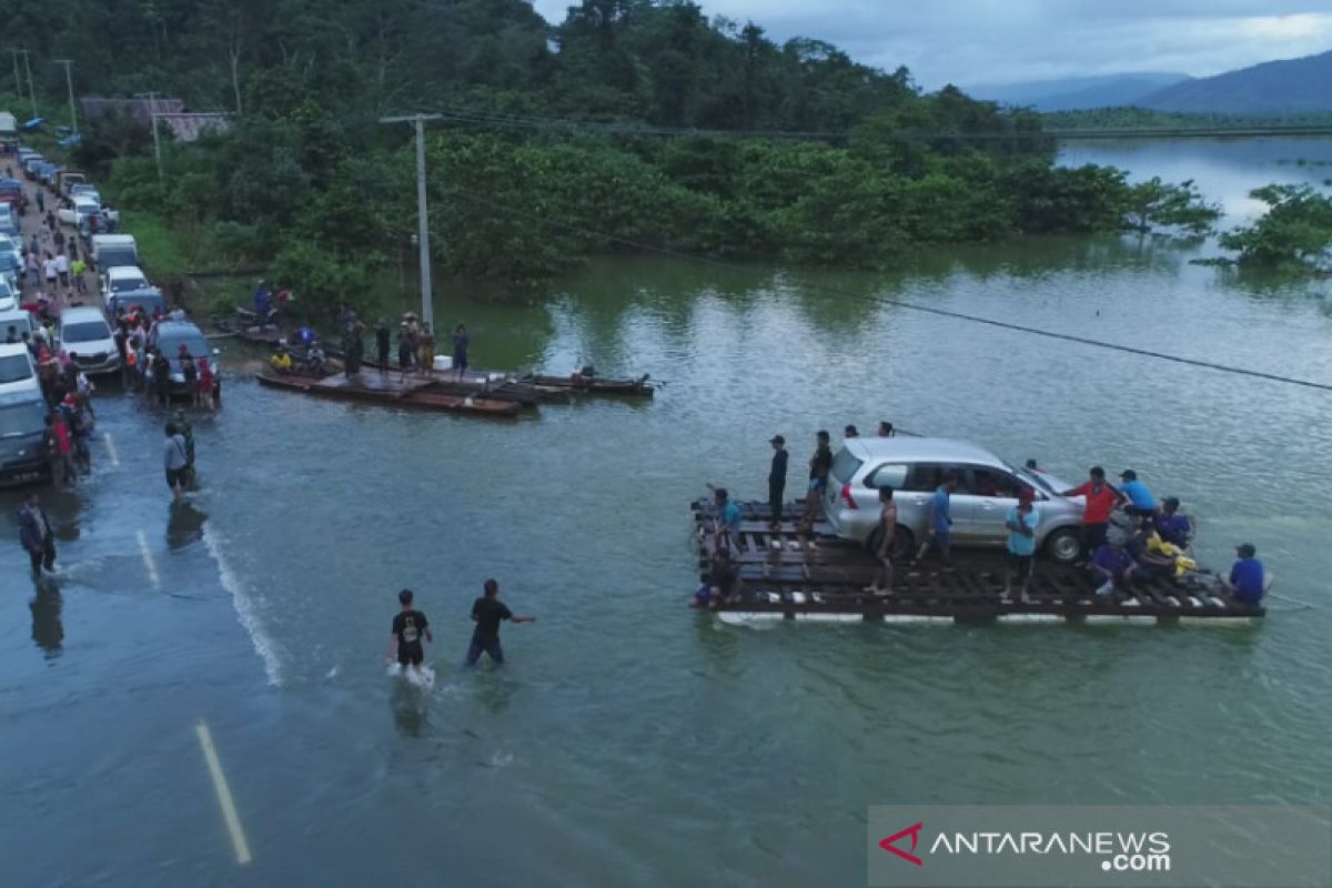 Kepala daerah se-Sultra minta pemprov peduli infrastruktur jalan