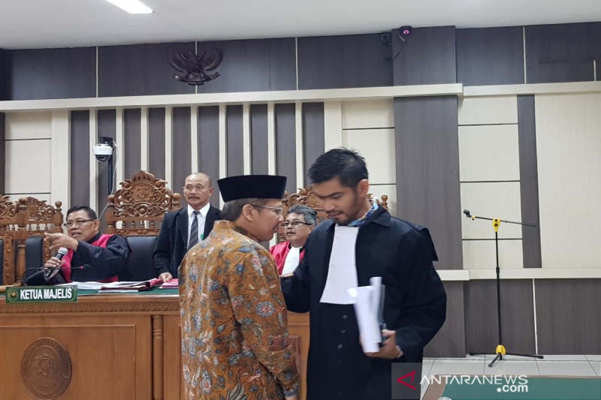 Taufik Kurniawan minta dibebaskan dari semua tuntutan