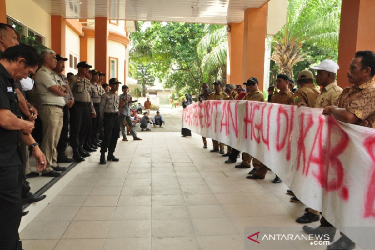 Warga Buol demo di BPN Sulteng, minta HGU PT Hardaya tidak diperpanjang