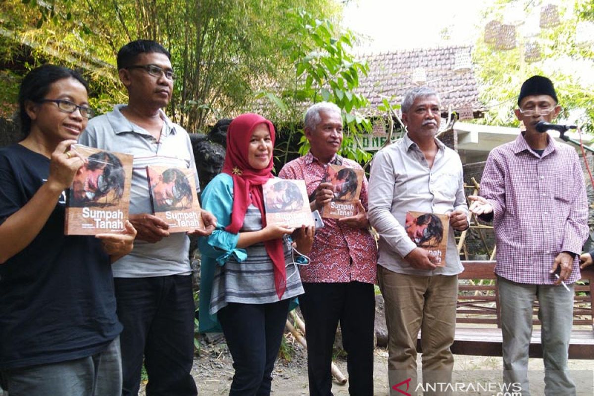 Buku "Sumpah Tanah" jadi pembuka Festival Lima Gunung