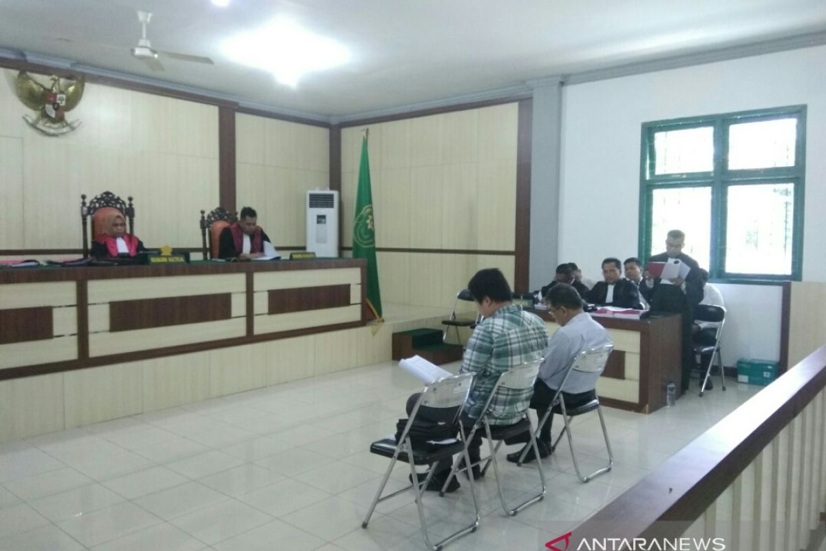 Mantan Kadishutbun Siak dan Direktur PT DSI minta dibebaskan