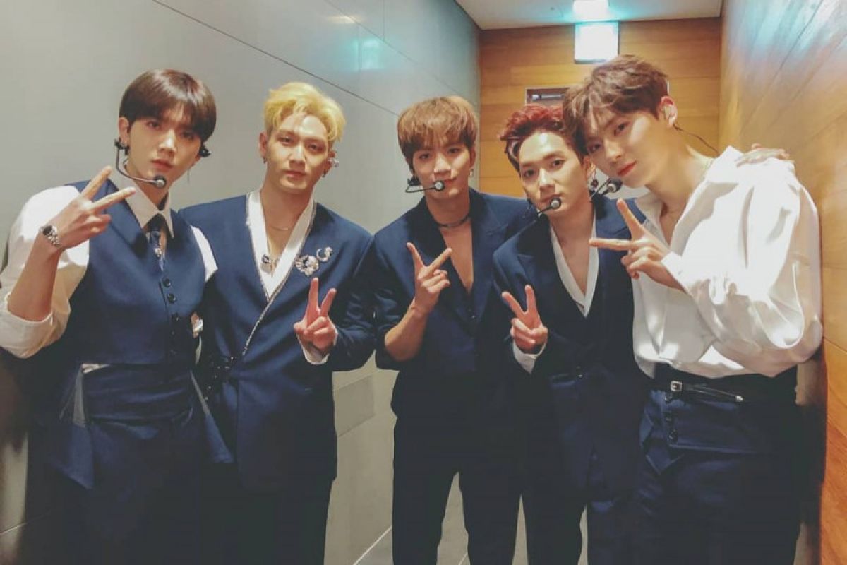 Boy group NU'EST tak sabar  bertemu penggemar di Indonesia