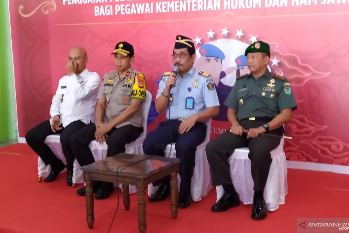 Kelebihan kapasitas di lapas dapat menyebabkan perubahan orientasi seks