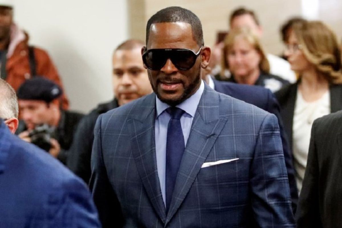 Penyanyi R. Kelly kembali ditangkap polisi di Chicago karena dugaan kejahatan seksual