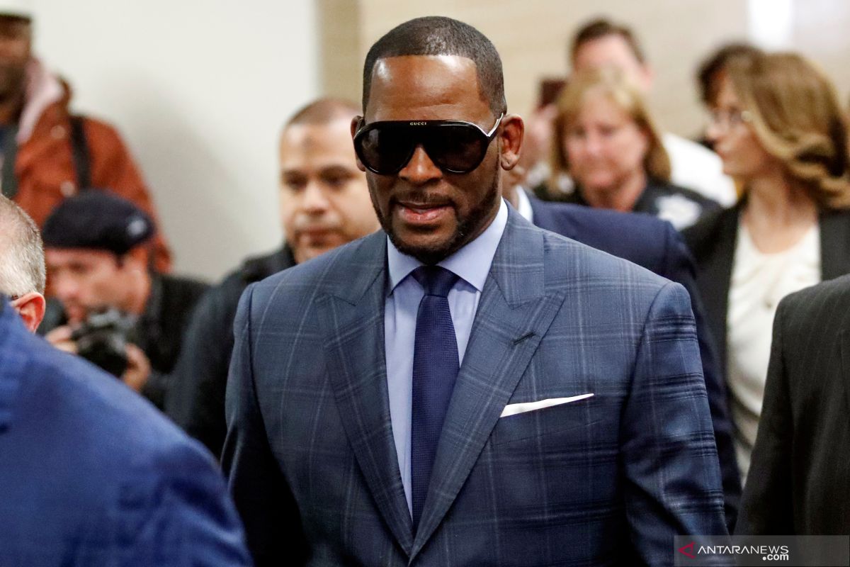 Penyanyi R&B   R. Kelly diusir dari Trump Tower