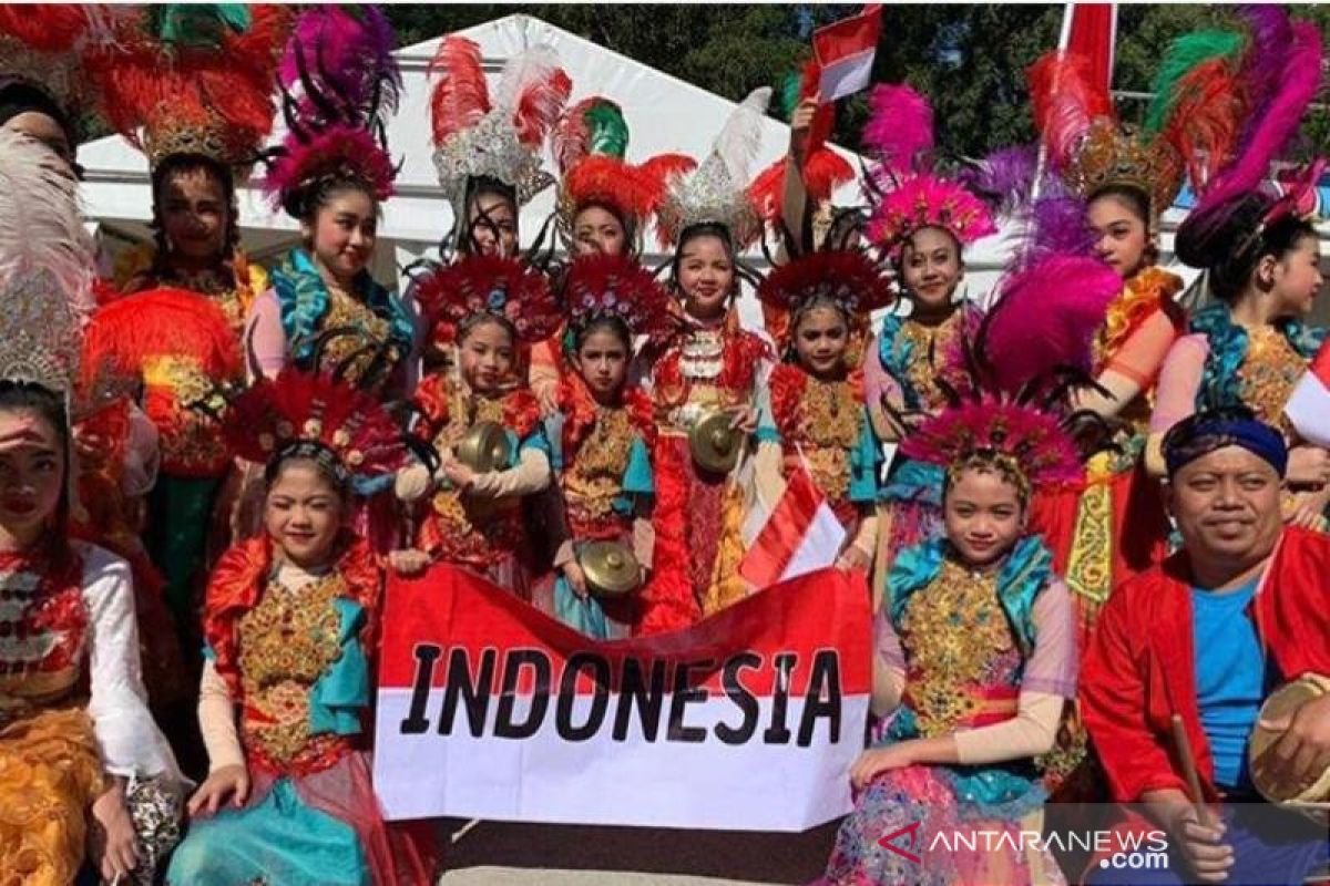 Dua tim tari pelajar Indonesia raih penghargaan di Inggris dan Georgia