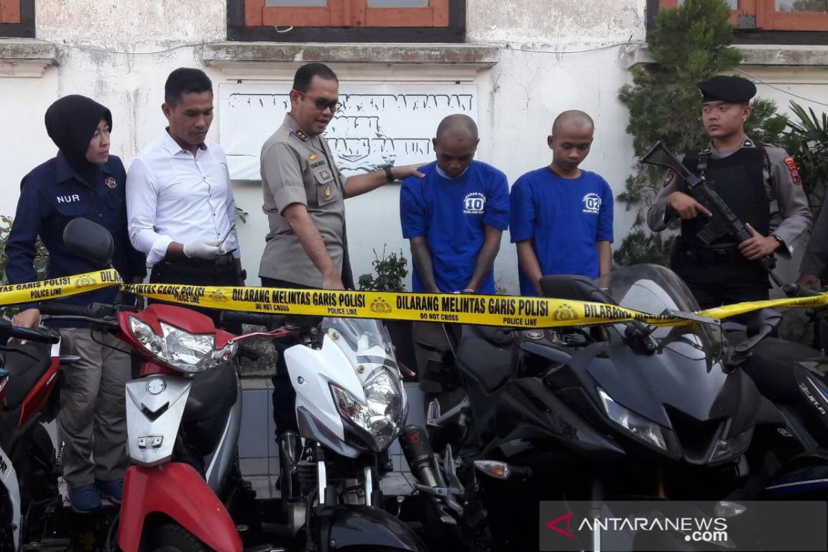 Pencuri motor berpura-pura jadi tukang parkir dibekuk polisi