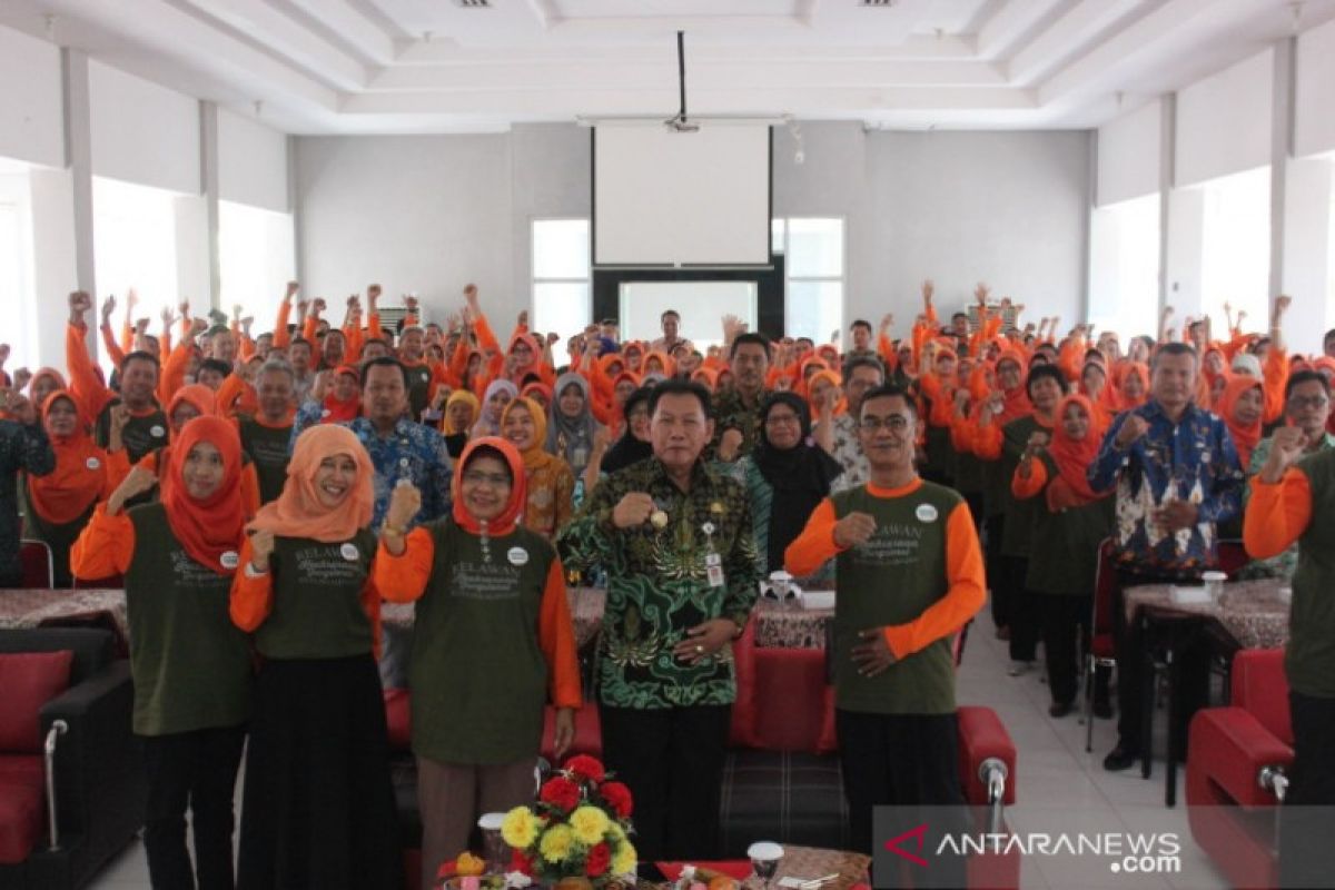 Program pengentasan buta aksara diluncurkan di Pekalongan