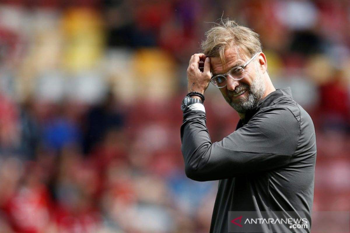 Jurgen Klopp tak sabar dengarkan lagu "You'll Never Walk Alone" di Anfield