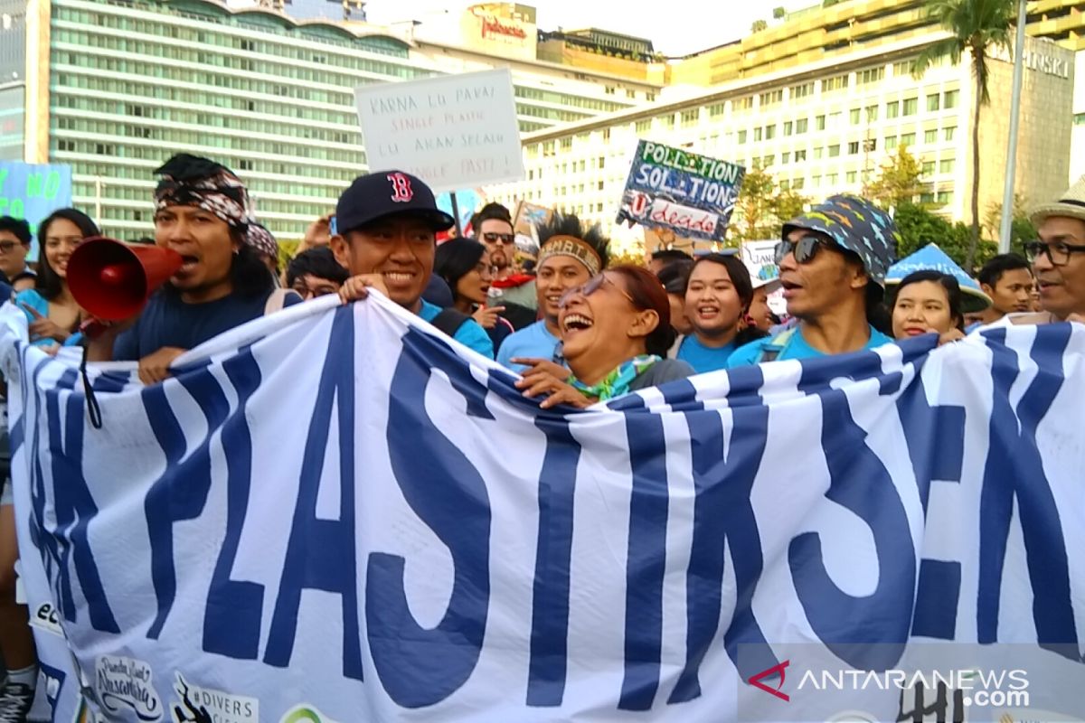 Kaka Slank: Jakarta harus jadi "trendsetter" tolak plastik