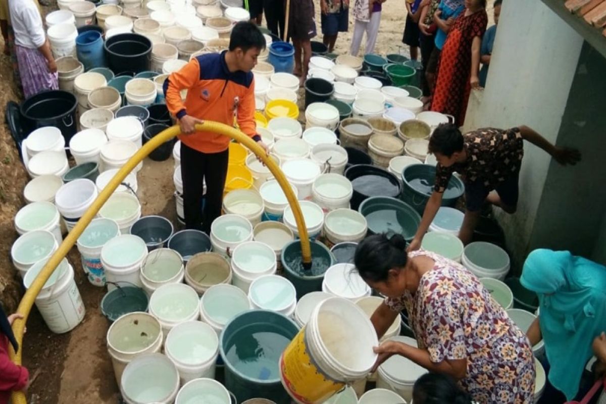 890 ribu liter air didistribusikan ke daerah kekeringan di Banyumas