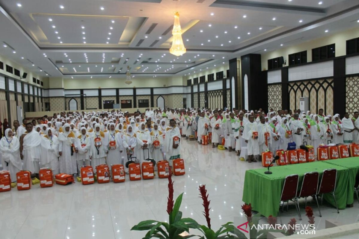 450 calon haji Sultra berangkat dari Embarkasi Makassar