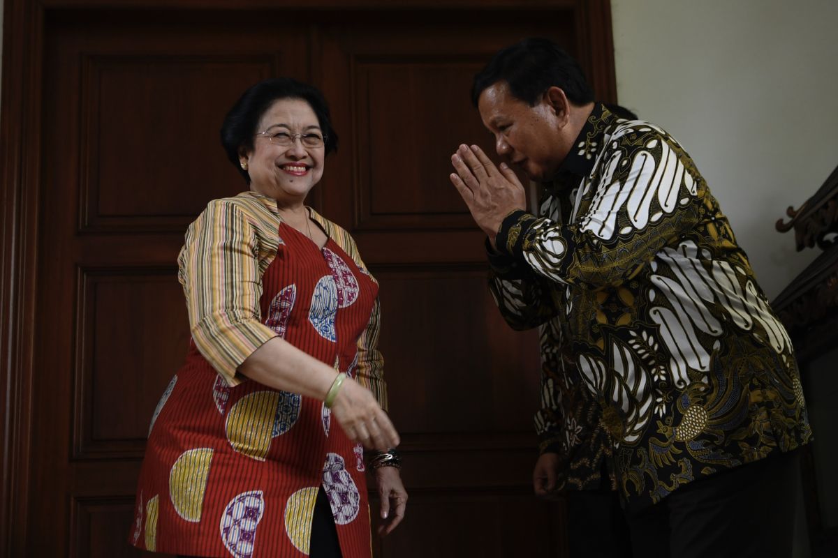 Tiga faktor hambat pertemuan Megawati dan Prabowo