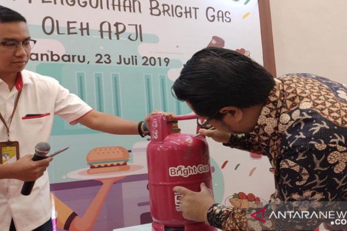 Pertamina targetkan 17.000 tabung bright gas terjual per bulan di Pekanbaru