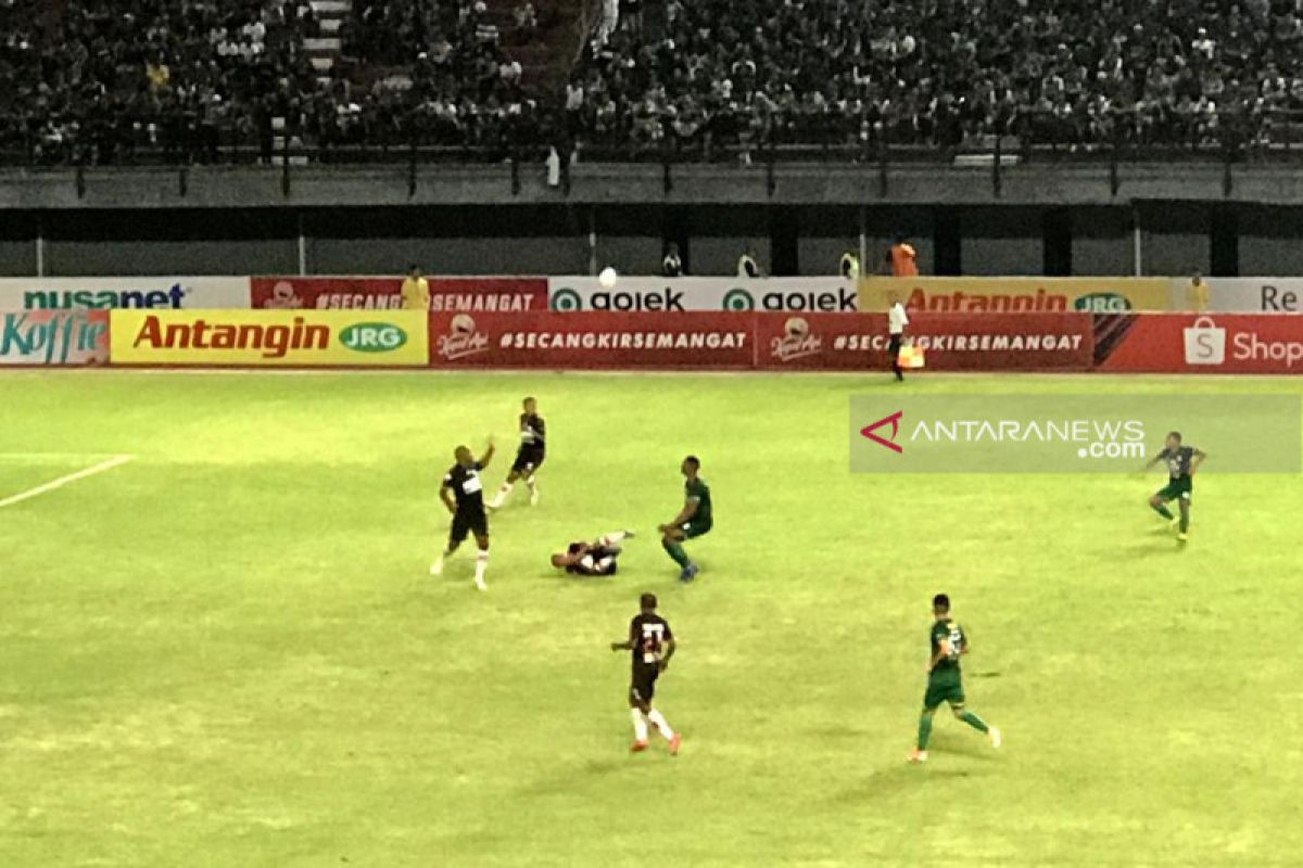 Persebaya bekuk Persipura 1-0