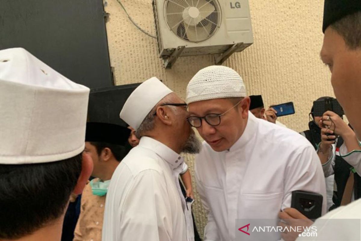 Jenazah Mbah Moen akan disemayamkan di Kantor Daker Mekkah