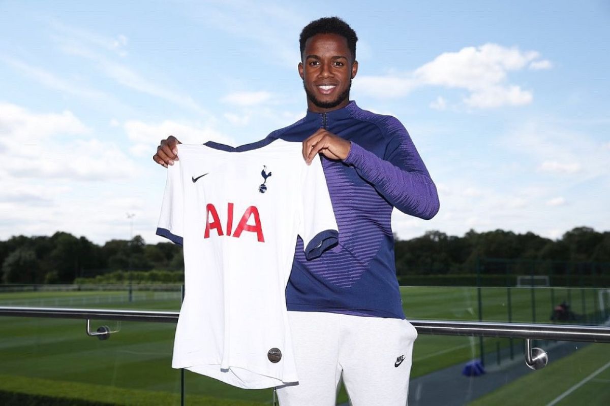 Daftar kesepakatan tenggat transfer, Tottenham gaet dua pemain