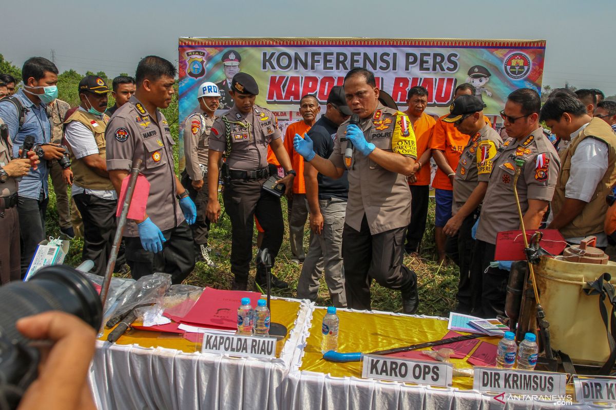 Karhutla Riau - Polda Riau periksa 18 saksi korporasi tersangka Karhutla