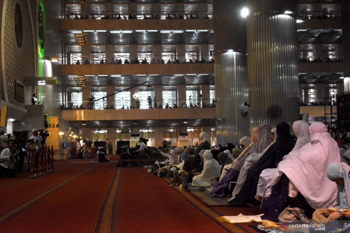 600 disabilitas mengikuti salat Idul Adha di Masjid Istiqlal