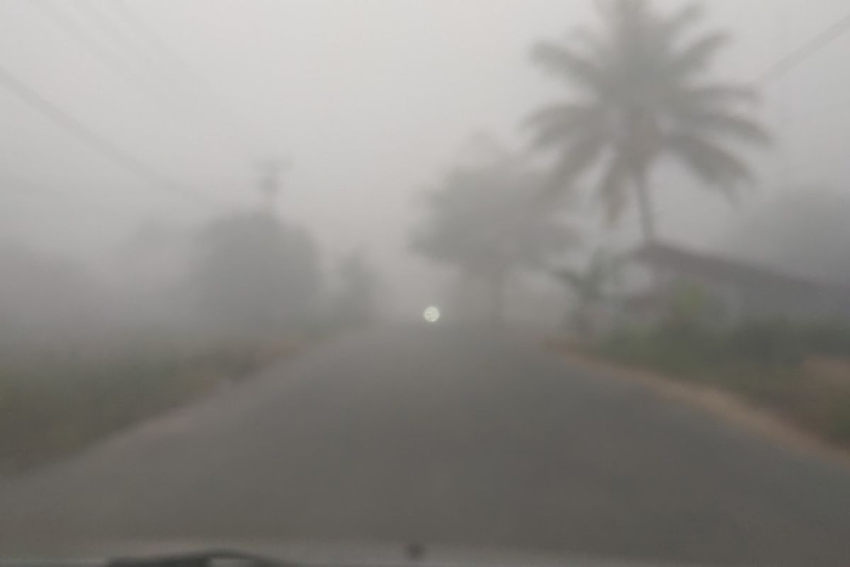 Kabut asap di Pontianak kian pekat