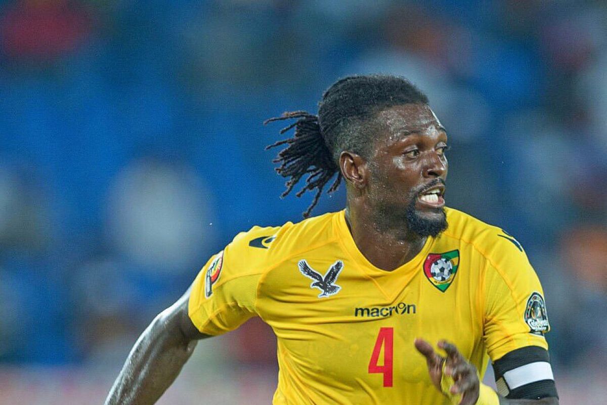 Adebayor gabung di klub Tractor Iran