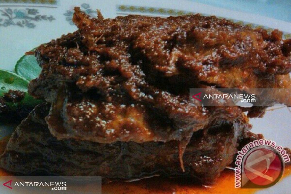 Masakan Minang bersantan tak sehat? Simak penjelasan profesor ini