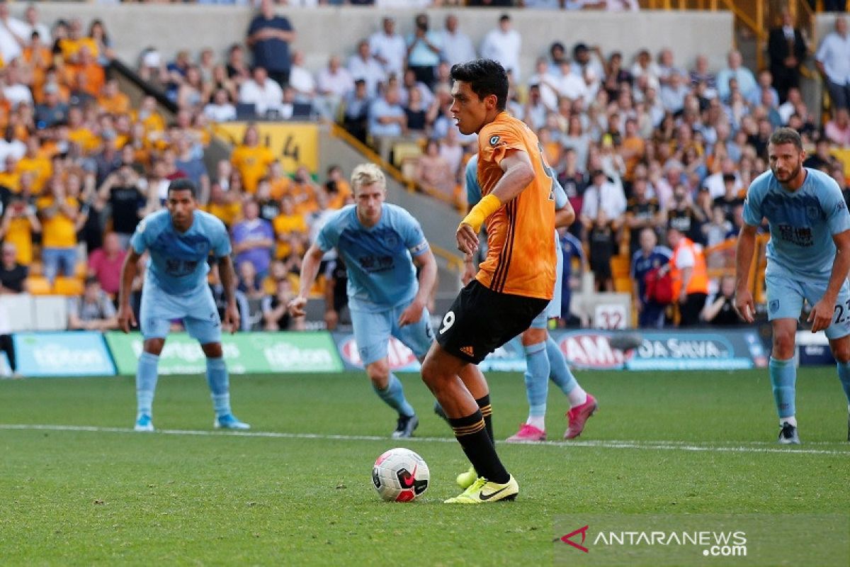 Usai kalahkan Man City, Raul Jimenez yakin Wolves bisa persulit permainan Liverpool