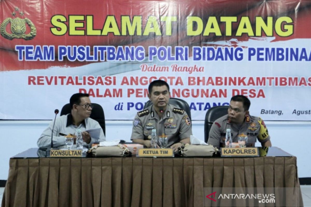 Polri ingatkan Bhabinkamtibmas tak ikut mencampuri penggunaan dana desa