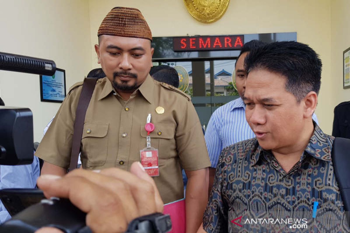 Prof Suteki buka pintu damai bagi Rektor Undip