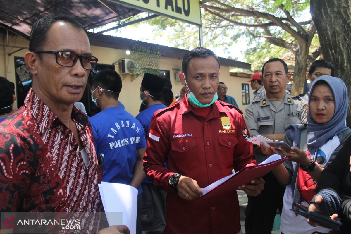 Ngaku polisi, AR diamankan karena dilaporkan cabuli anak di bawah umur