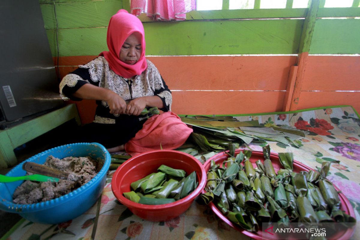 Lestarikan tradisi kuliner lokal  dengan memilih makanan ramah iklim