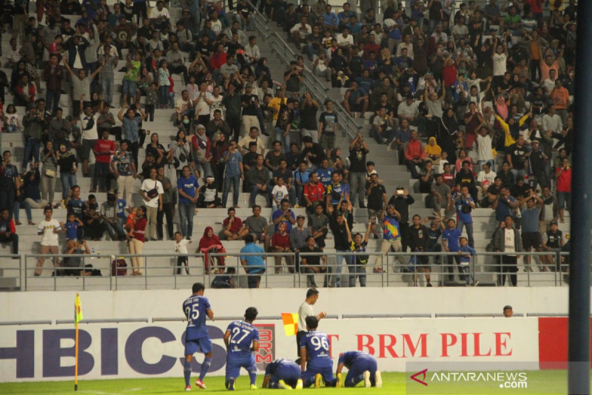 Persiba Balikpapan susah payah tundukkan Persewar 1-0