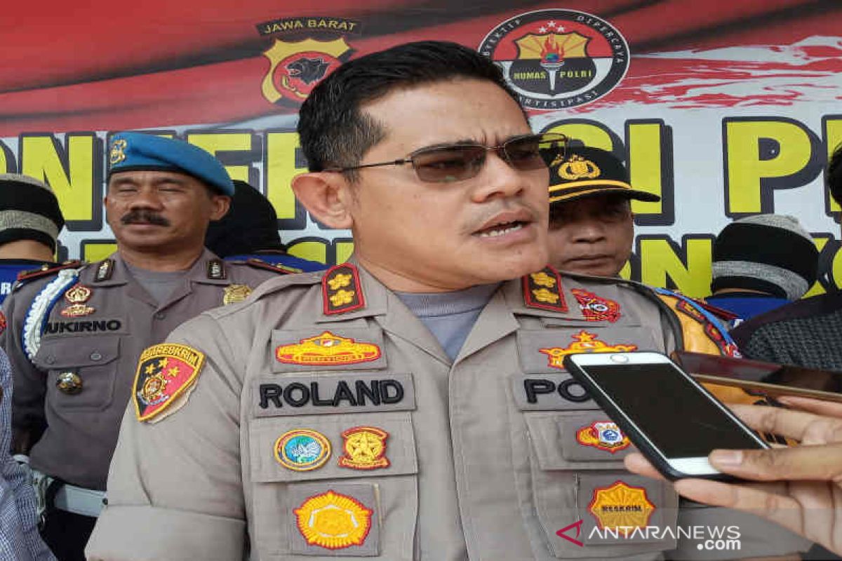 Pelaku pemerasan mengaku wartawan diburu polisi