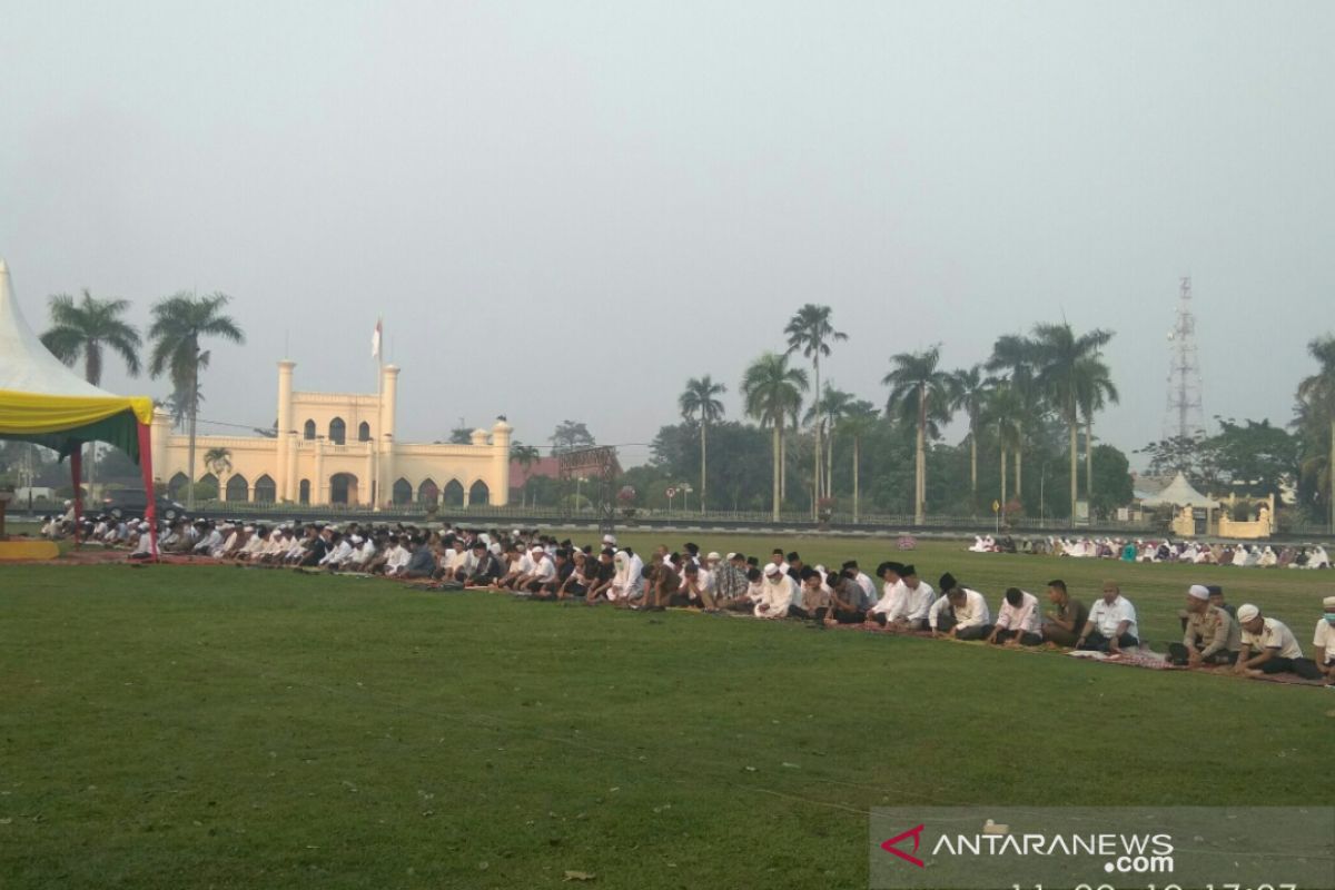 Berdoa Tour de Siak tanpa asap, Pemkab Siak Salat Istisqa