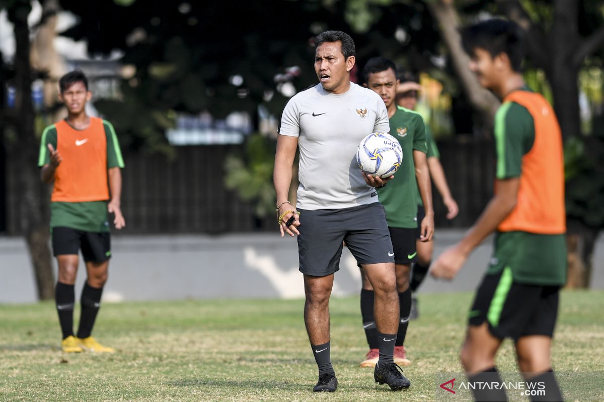 Pelatih timnas U-16 batasi penggunaan gadget pada pemainnya