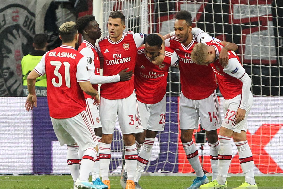 Arsenal lumat Frankfurt 3-0