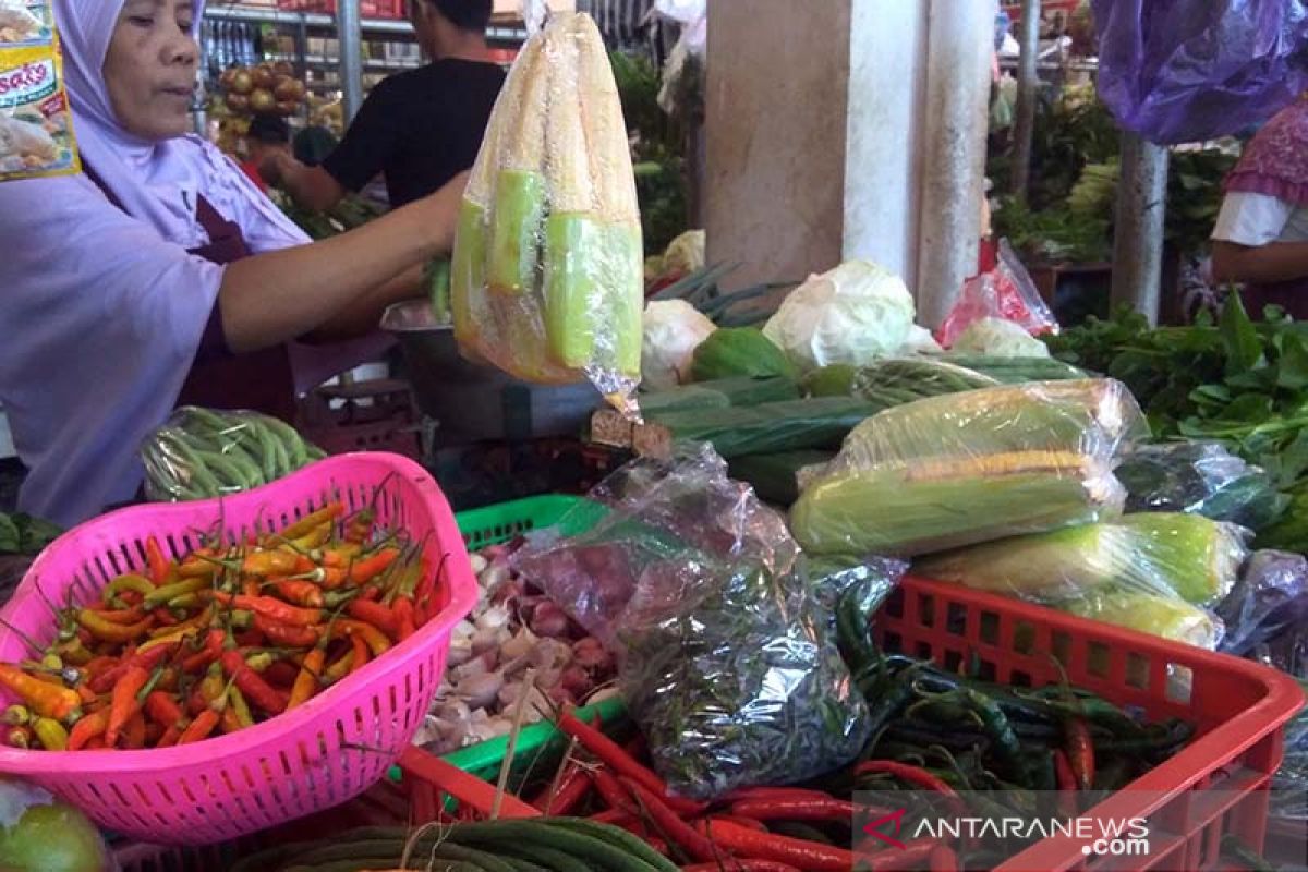 Pasokan mengalir, harga cabai di Purwokerto kembali turun