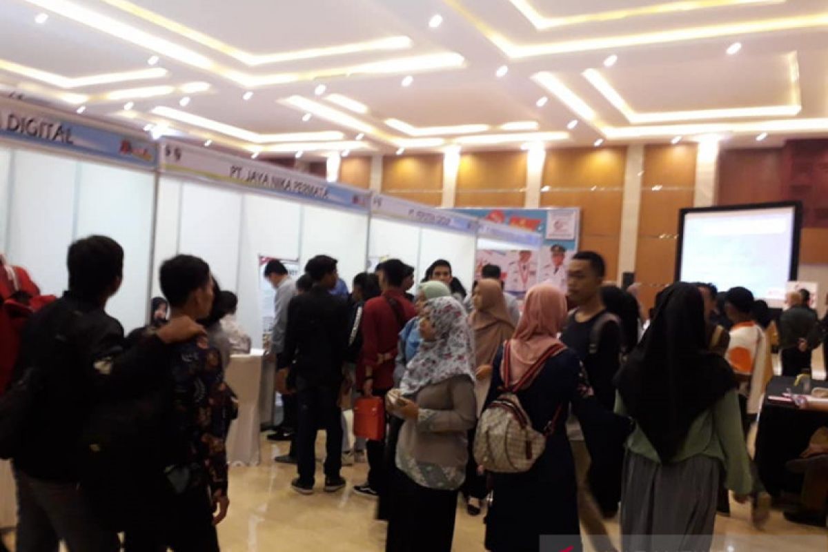 Pekanbaru Job Fair resmi dibuka tersedia 1.678 lowongan kerja