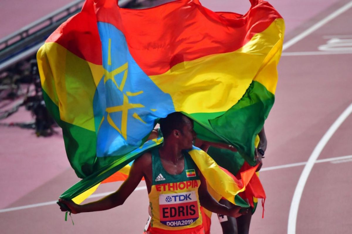 Pelari Ethiopia pertahankan gelar juara dunia 5.000m putra