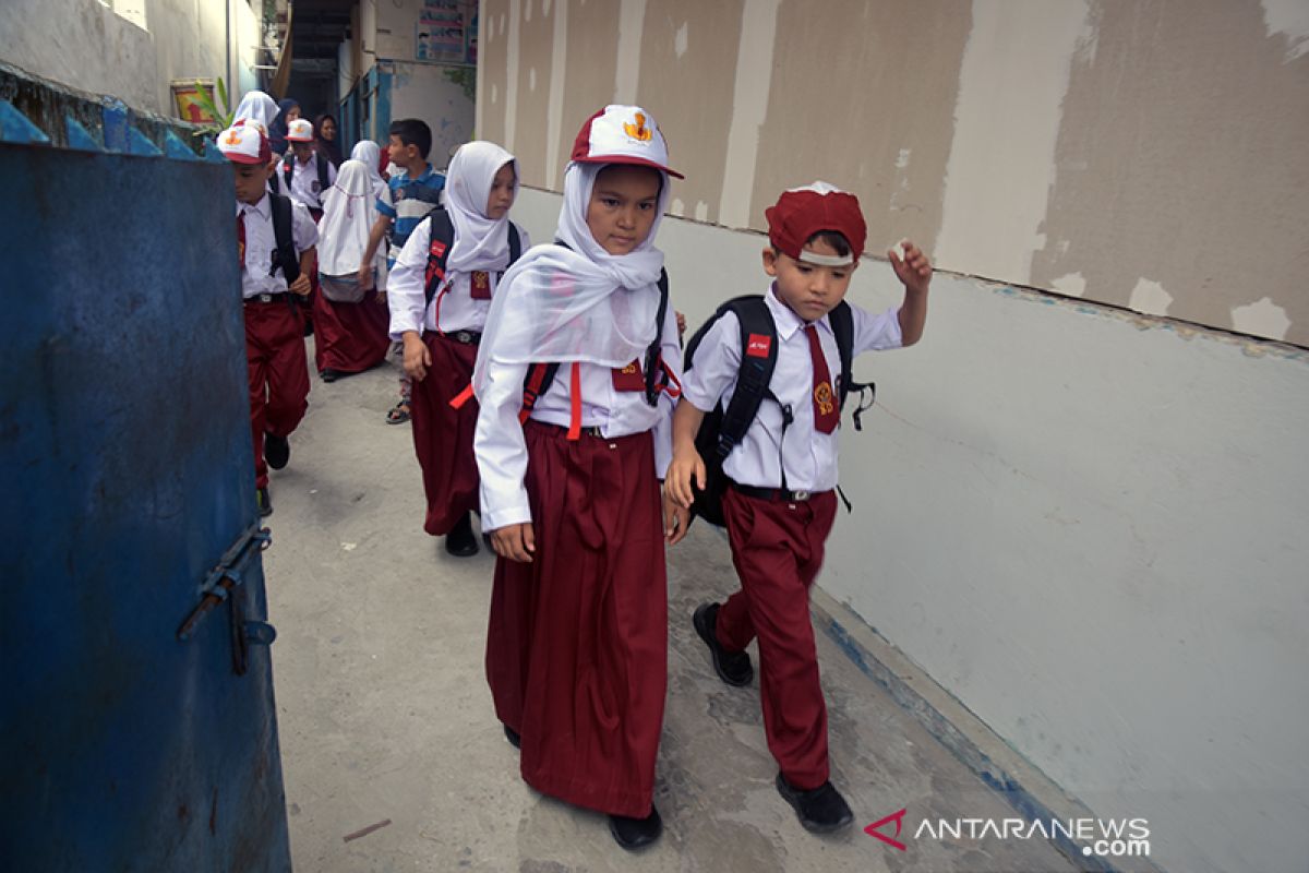 81 anak pencari suaka mulai bersekolah di SD negeri Pekanbaru, begini penjelasannya