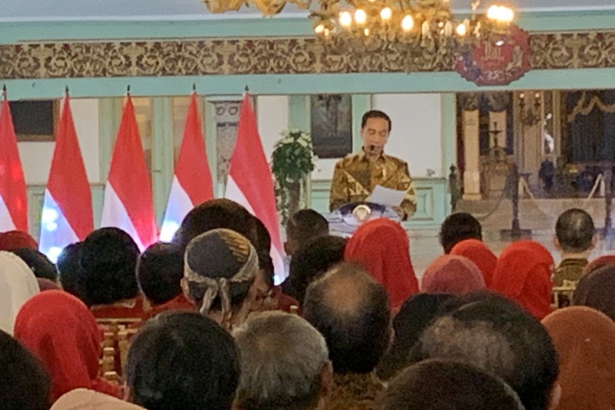 Presiden sebut UNESCO mulai evaluasi pengakuannya pada batik