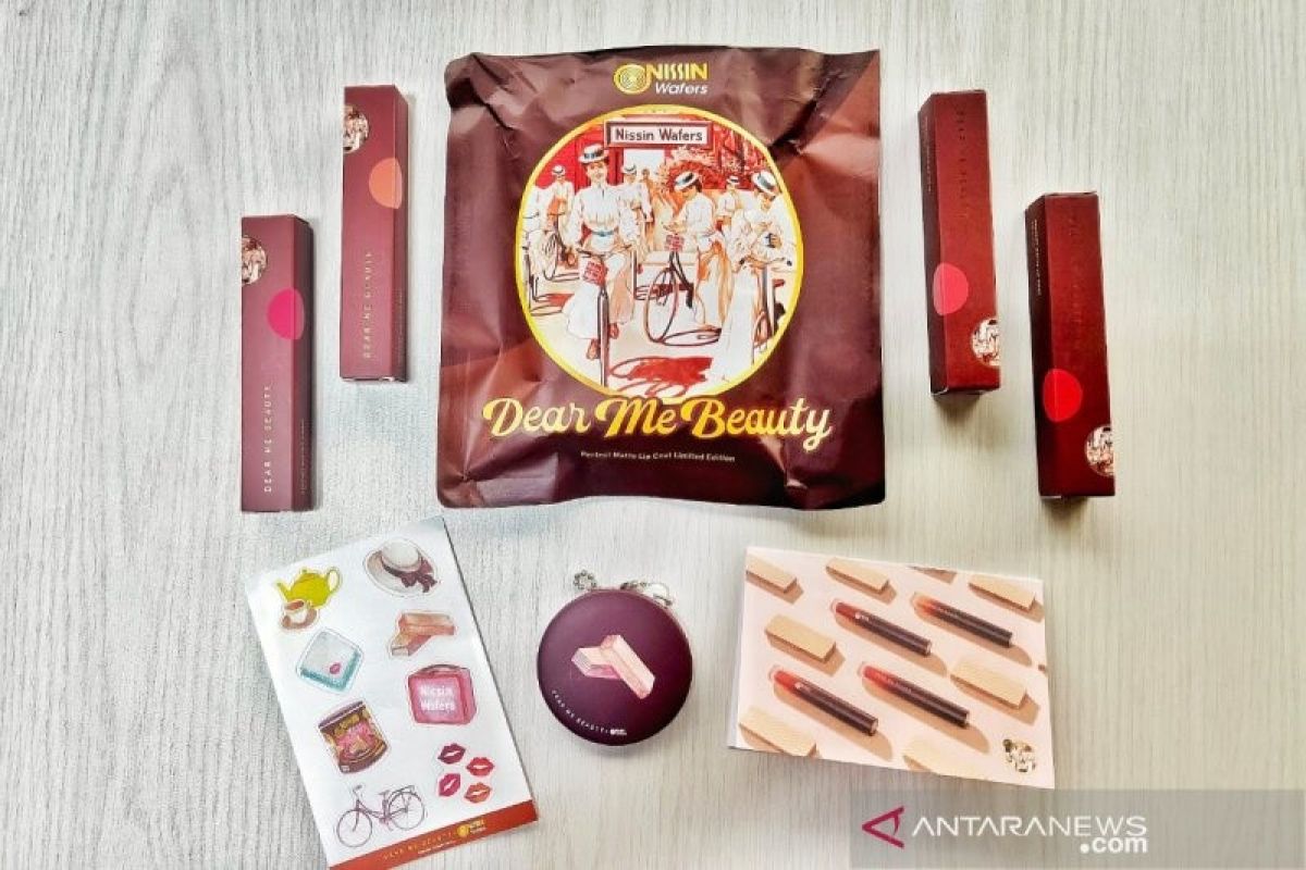 Merek Dear Me Beauty hadirkan lipstik beraroma wafer